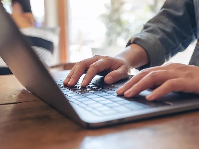 Jak cofnąć zmiany w WordPress i uniknąć utraty danych – prosty poradnik